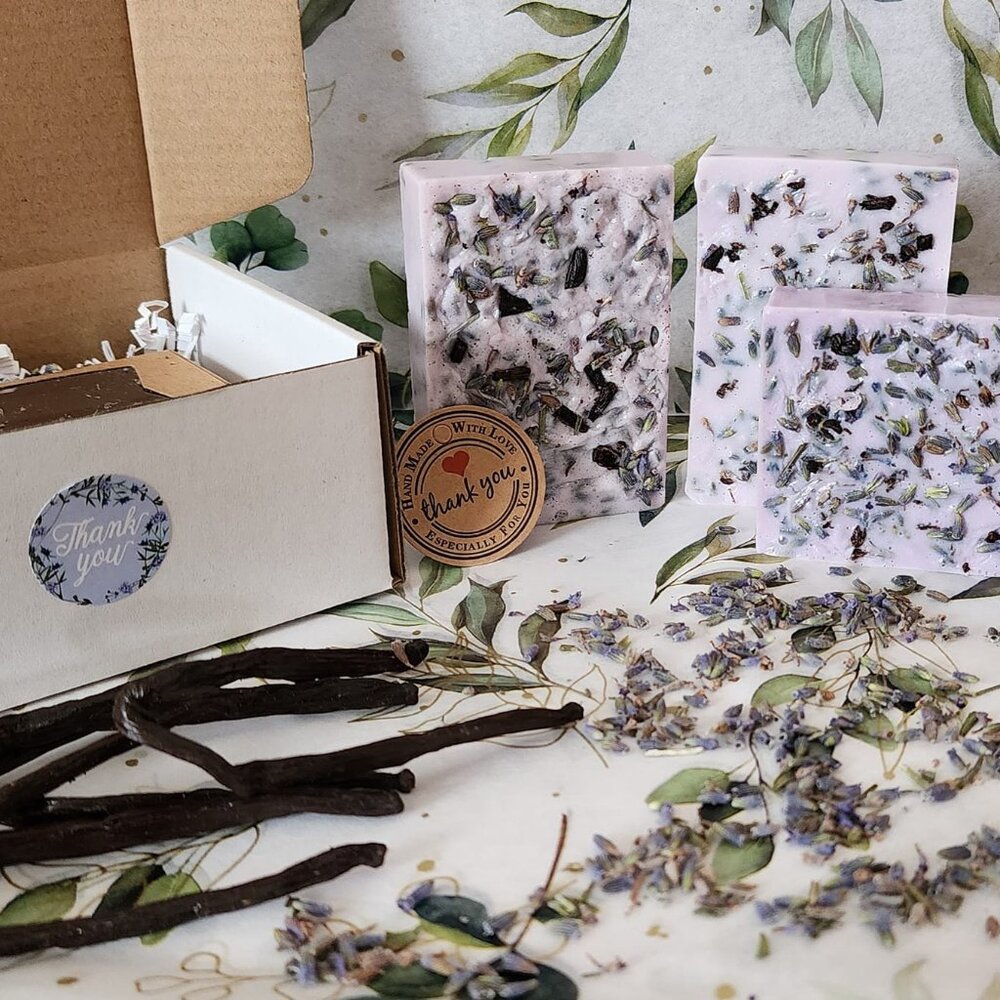 Hand Crafted Soap Bar (2-Pack) Vanilla Bean & Lavender Scented Gift